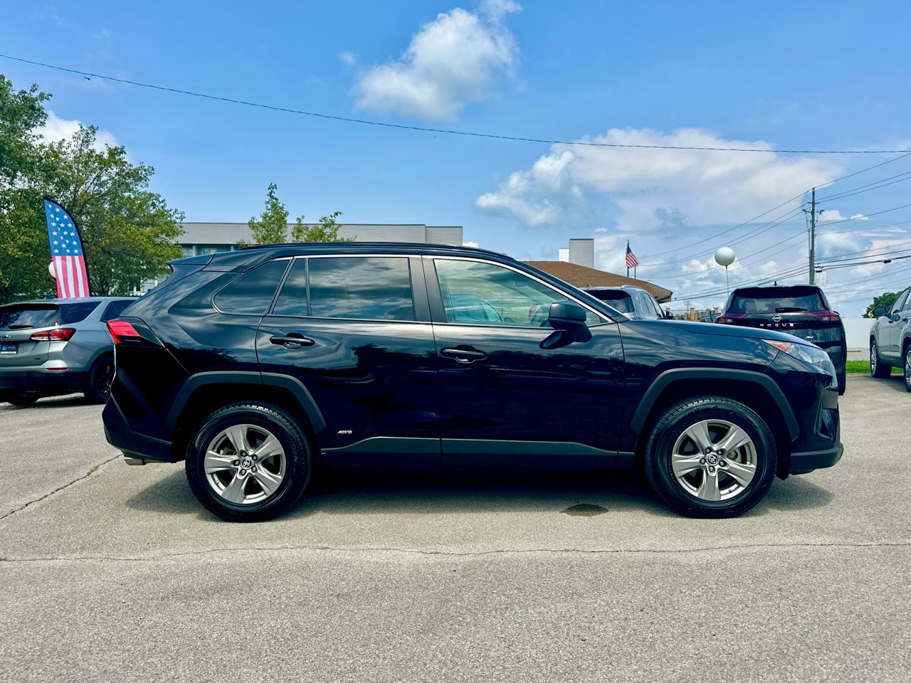 Toyota RAV4 LE AWD 2022