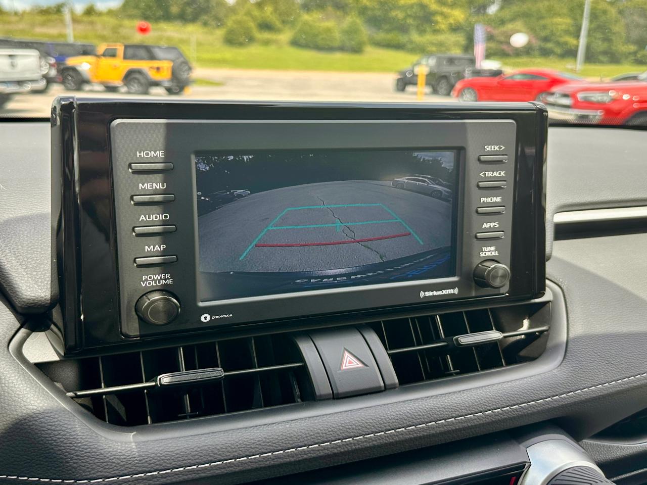 Toyota RAV4 LE AWD 2022