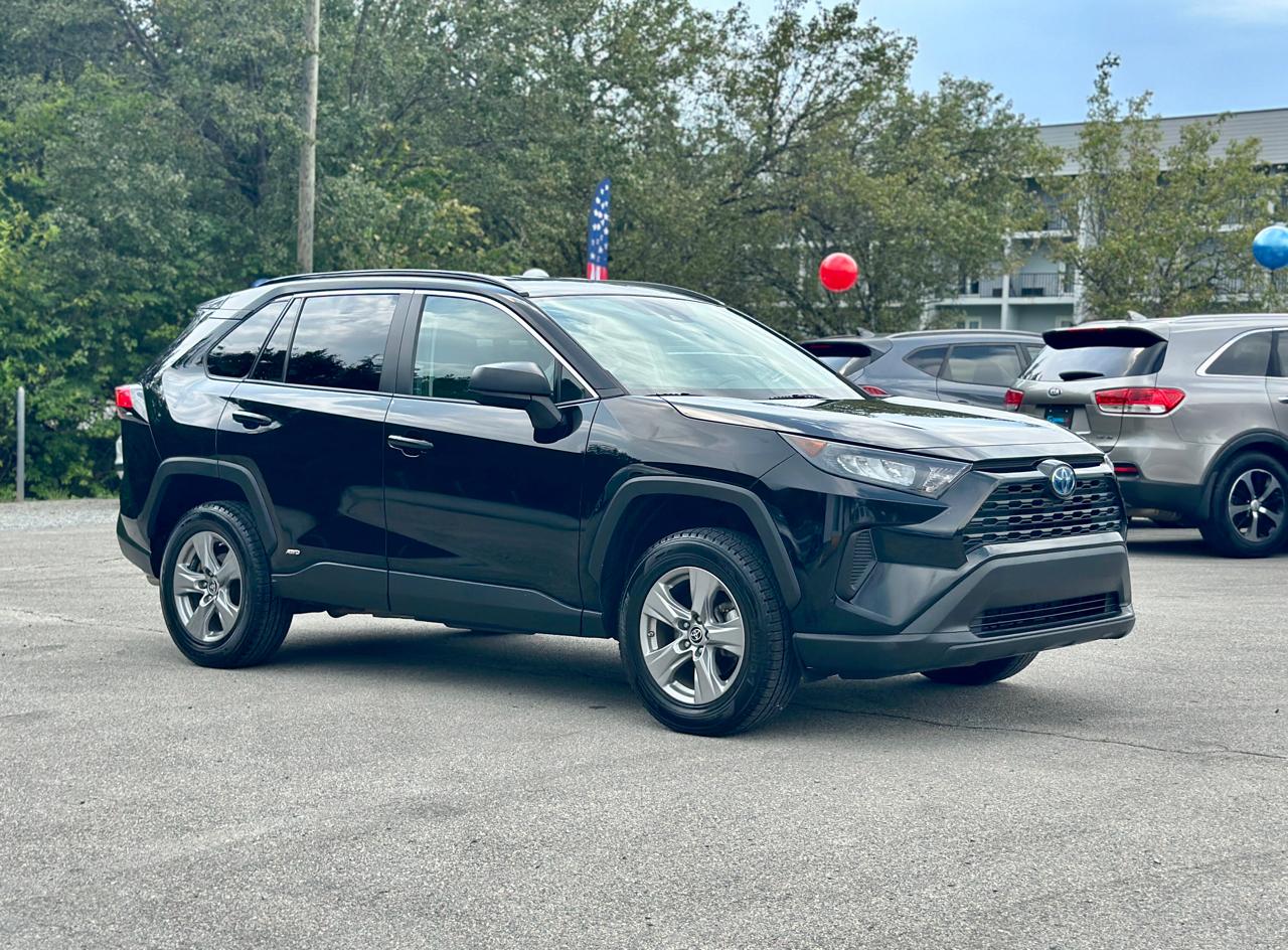 Toyota RAV4 LE AWD 2022