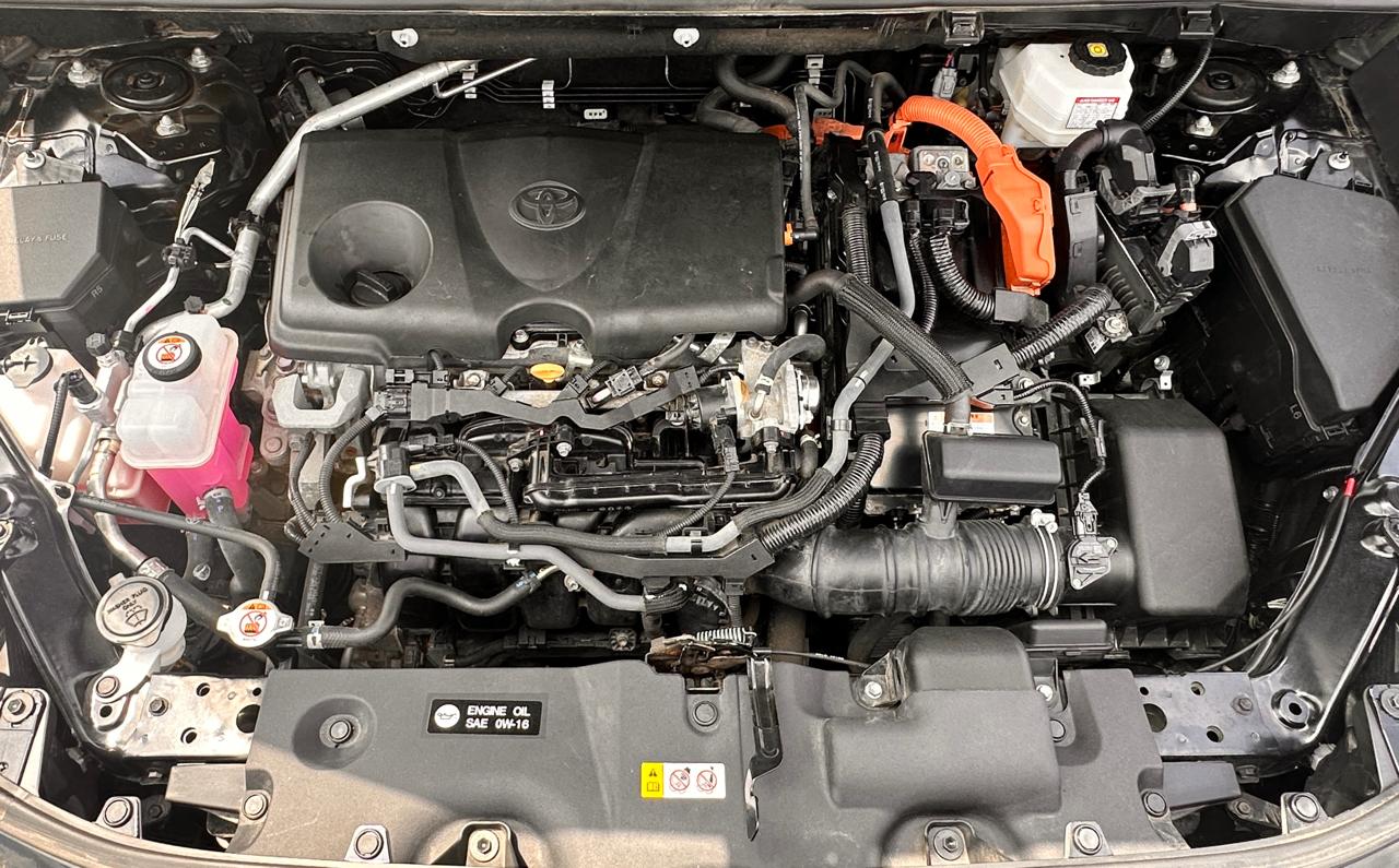 Toyota RAV4 LE AWD 2022