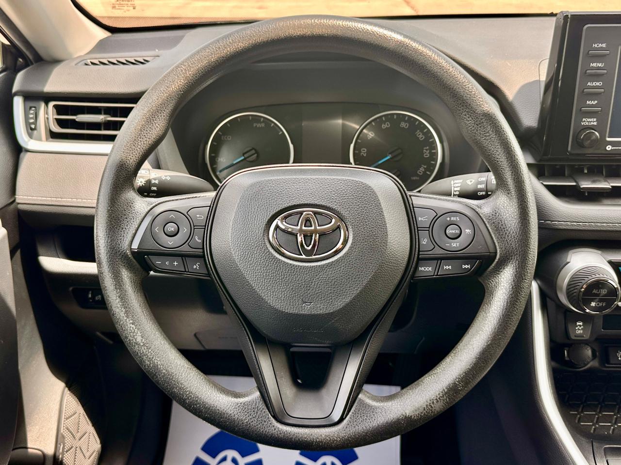 Toyota RAV4 LE AWD 2022