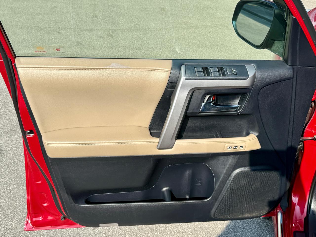 Toyota 4Runner Limited V6 4WD 2014
