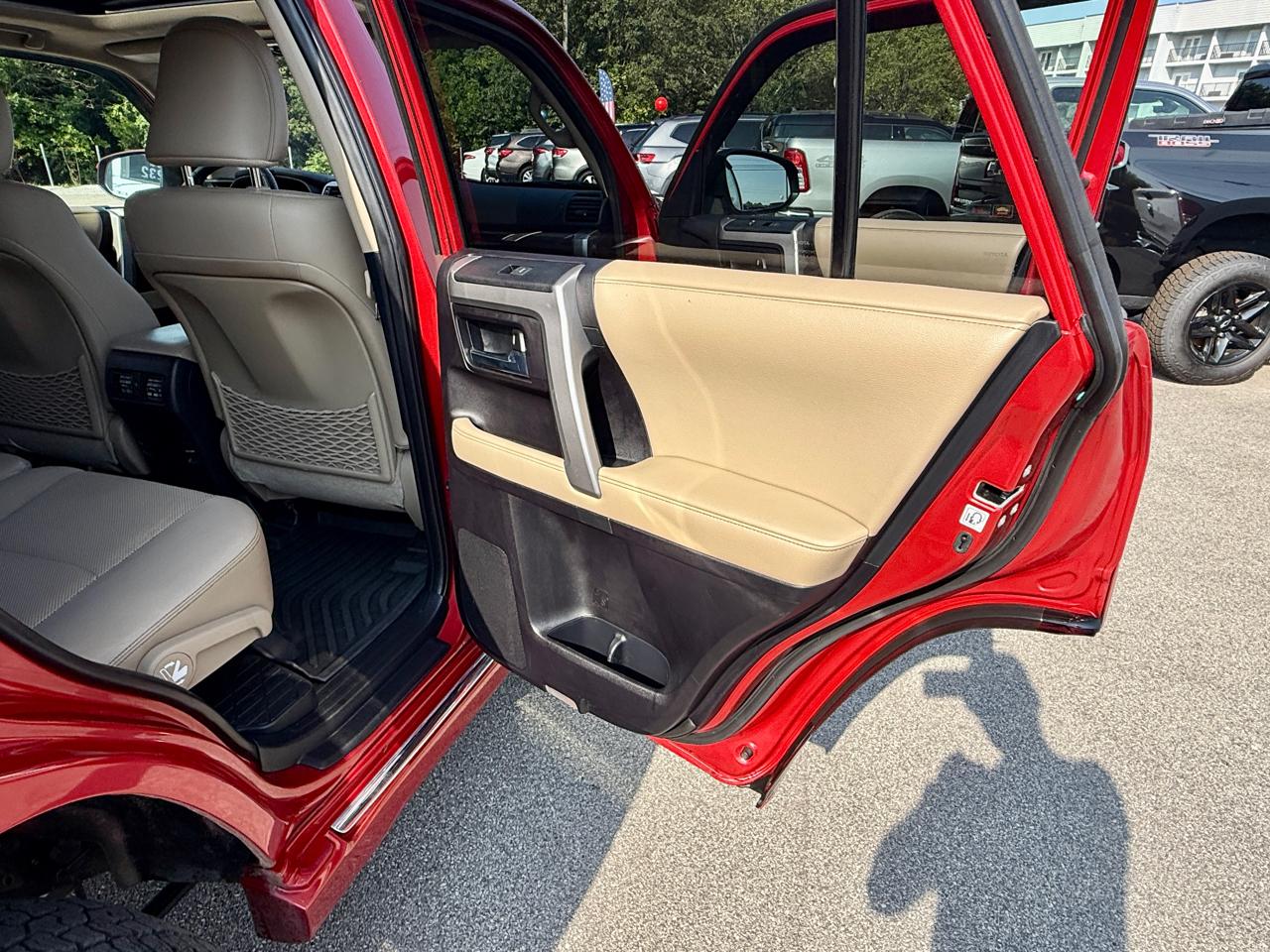 Toyota 4Runner Limited V6 4WD 2014