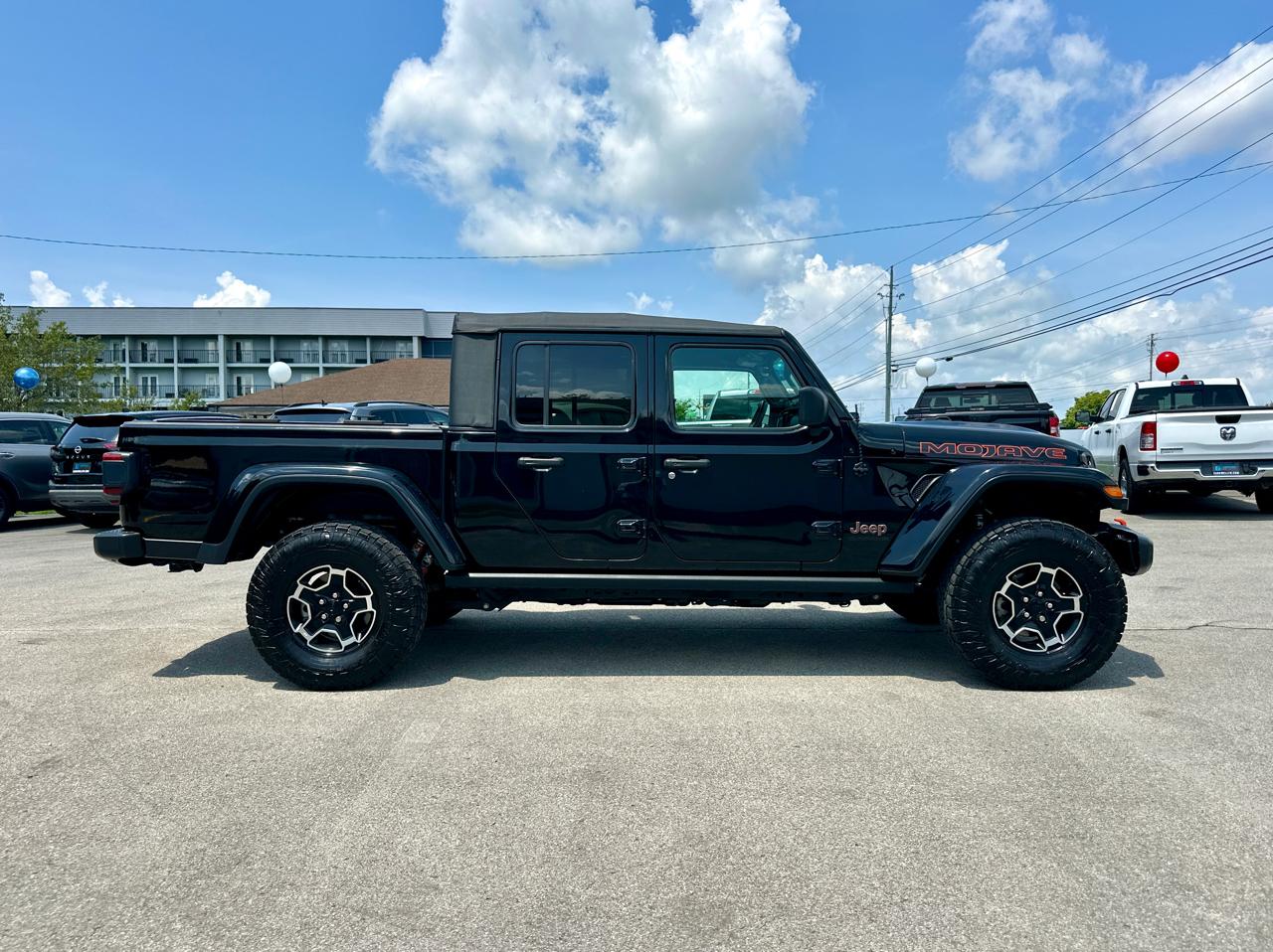 2021 Jeep Gladiator Mojave - Photo 6