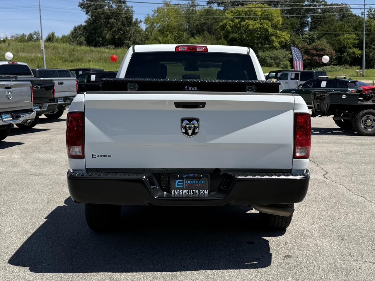 RAM 1500 Classic Tradesman 4x2 Crew Cab 5'7" Box 2023