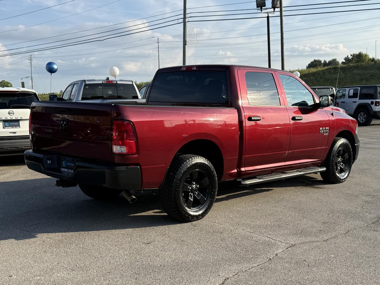 RAM 1500 Classic Tradesman 4x4 Crew Cab 5'7" Box 2021