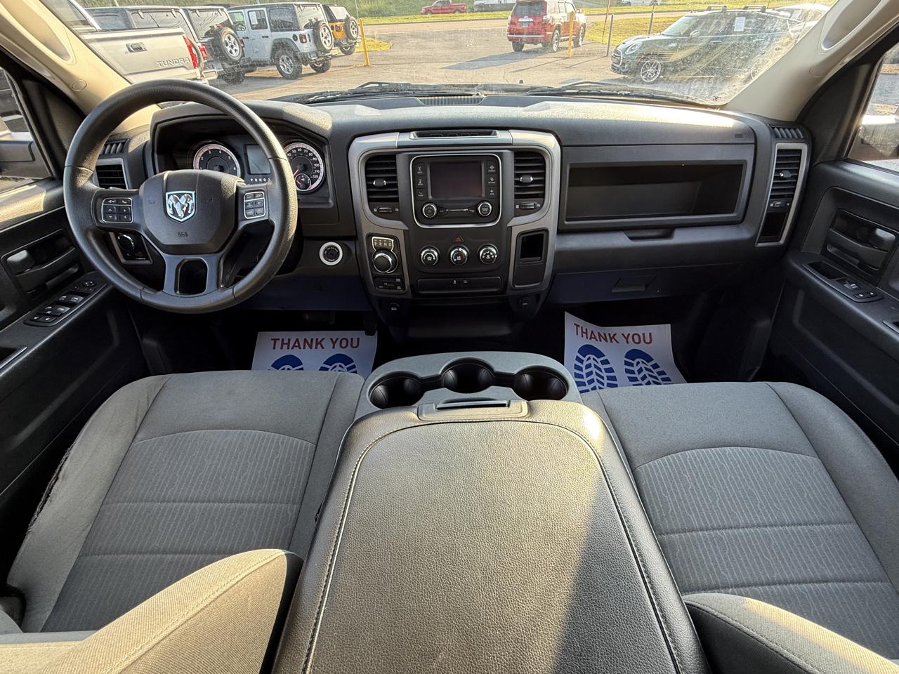 RAM 1500 Classic Tradesman 4x4 Crew Cab 5'7" Box 2021