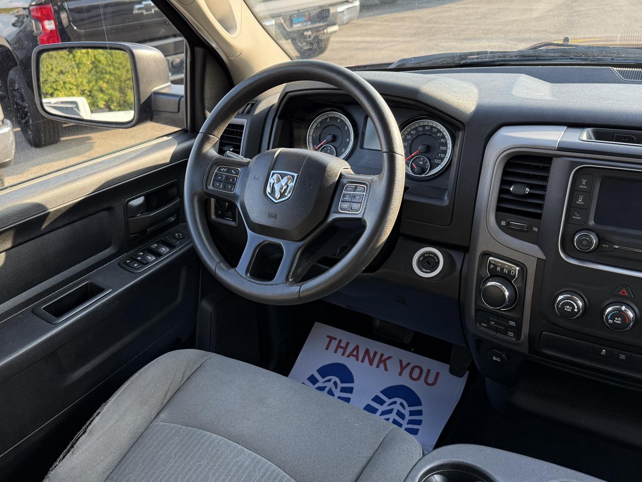 RAM 1500 Classic Tradesman 4x4 Crew Cab 5'7" Box 2021