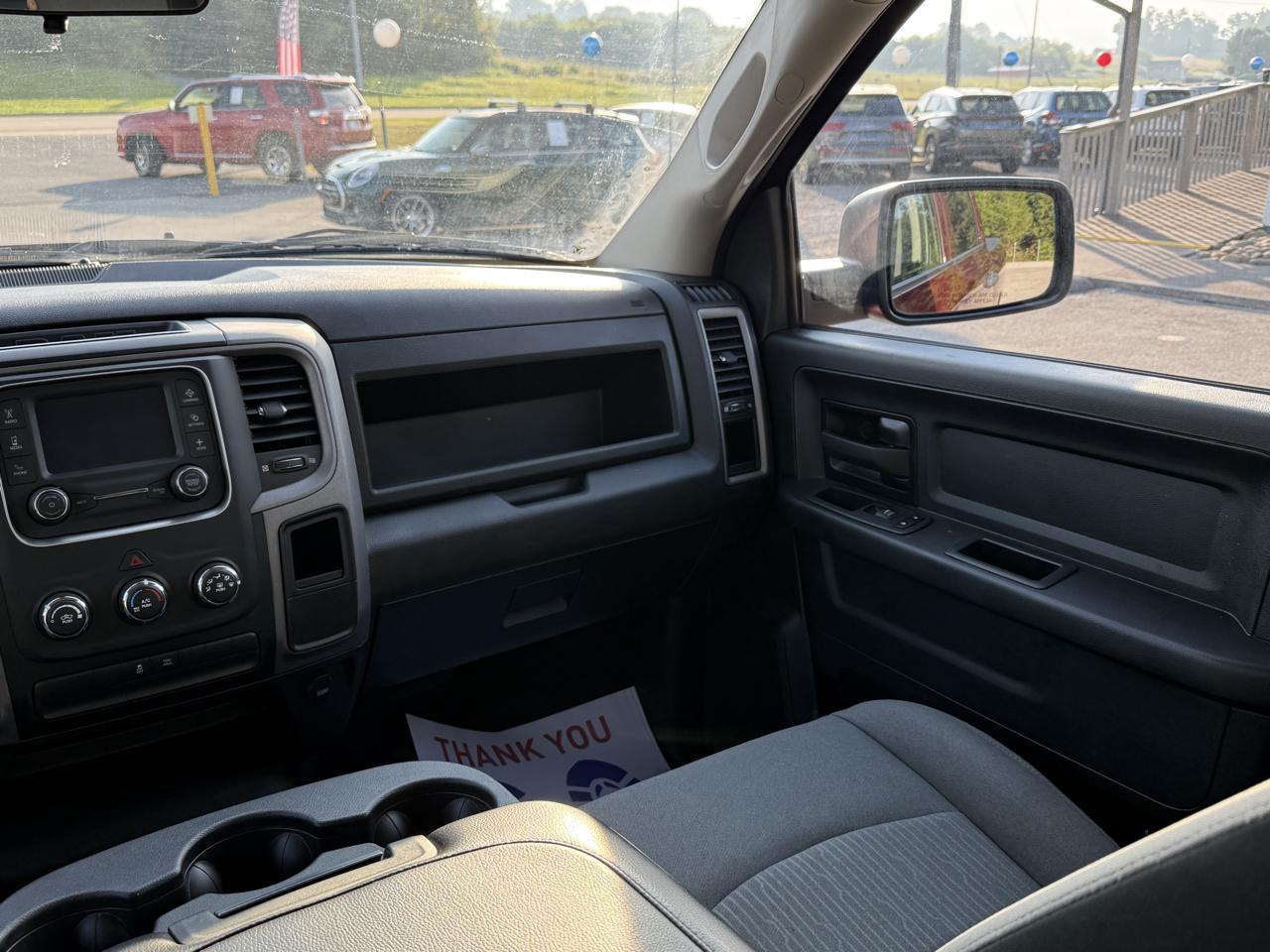 RAM 1500 Classic Tradesman 4x4 Crew Cab 5'7" Box 2021