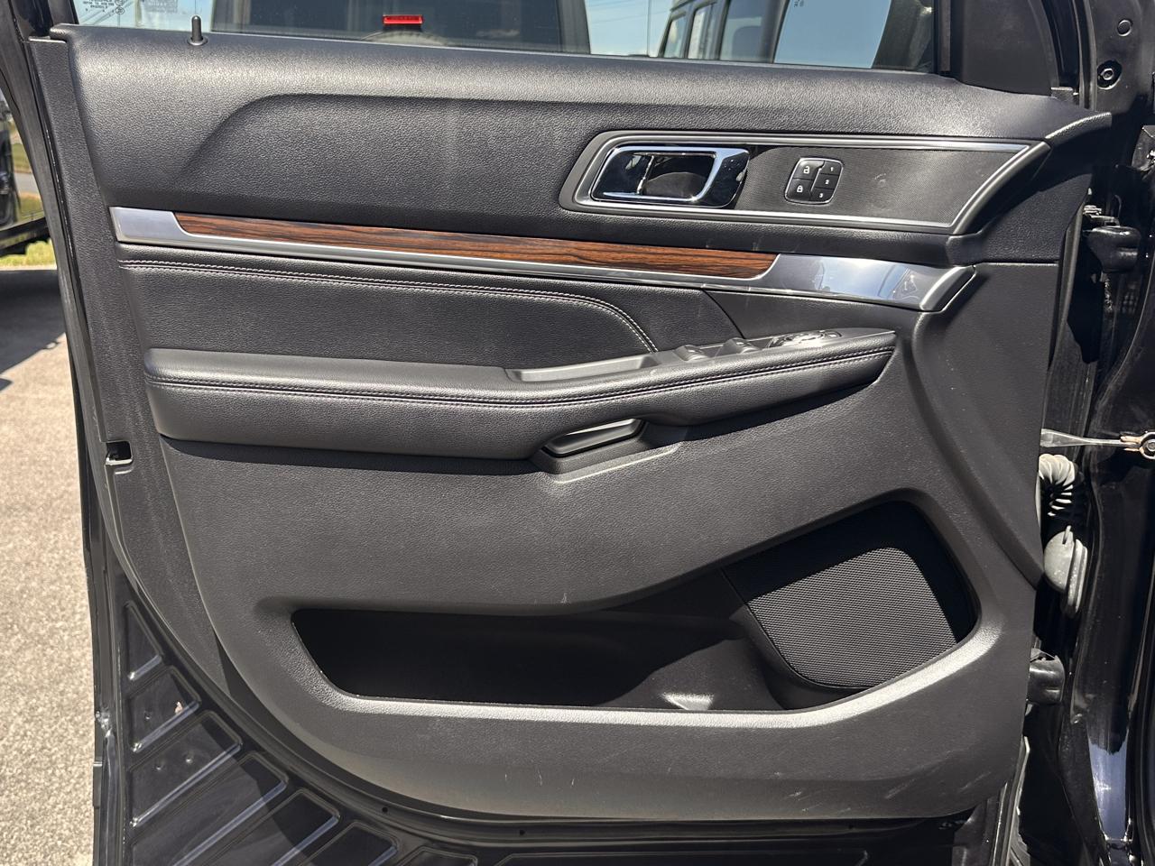 Ford Explorer Limited 4WD 2016