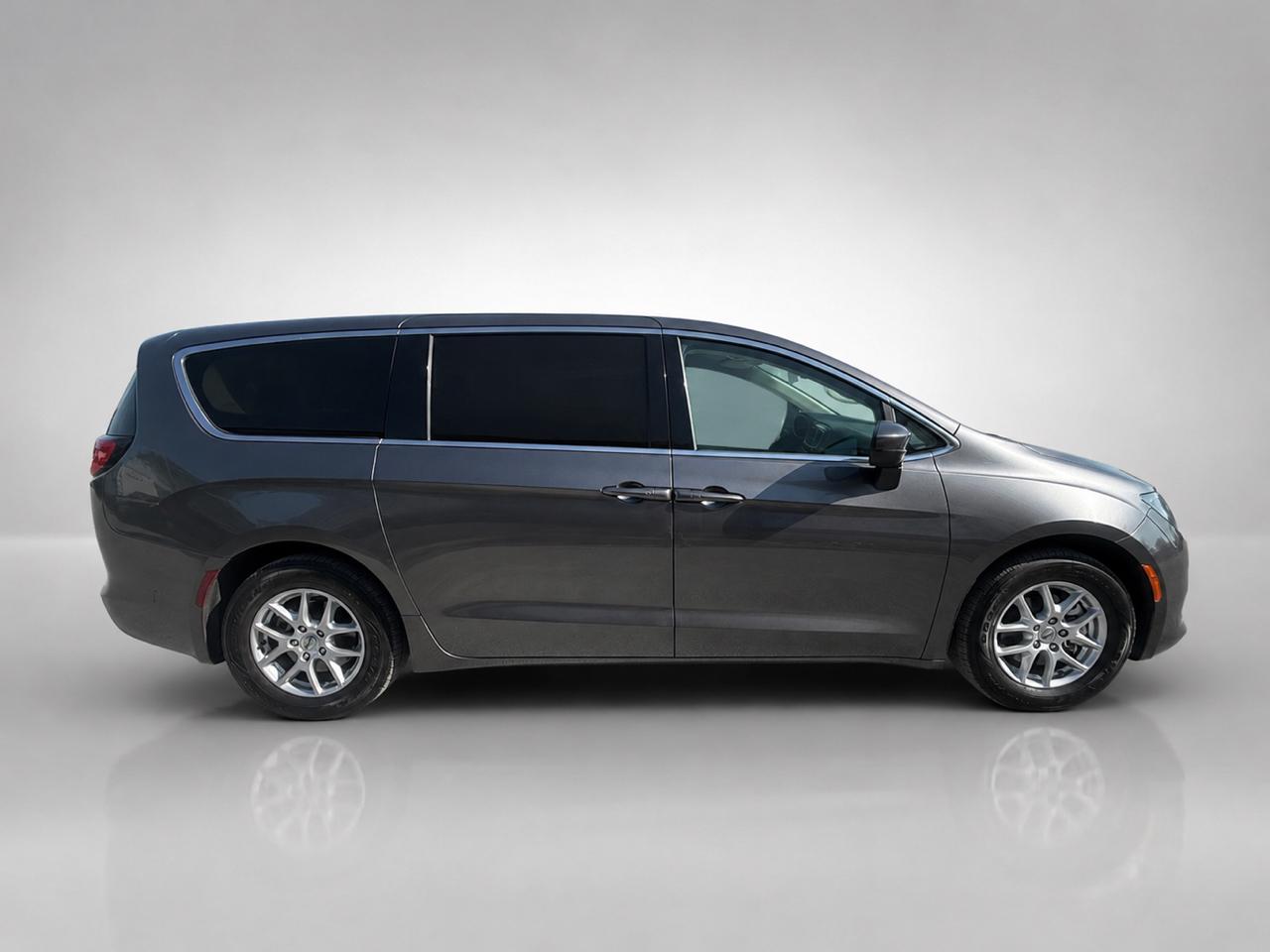 Chrysler Voyager LX 2023