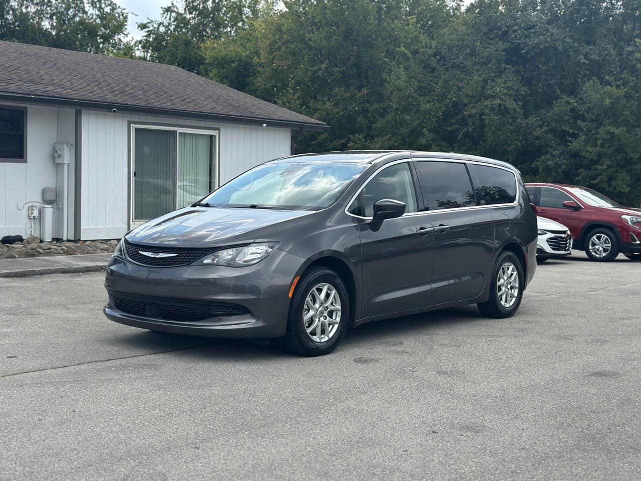 Chrysler Voyager  2023