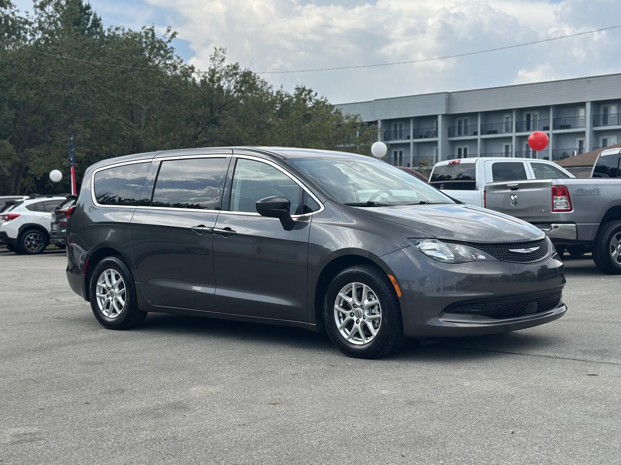 Chrysler Voyager  2023