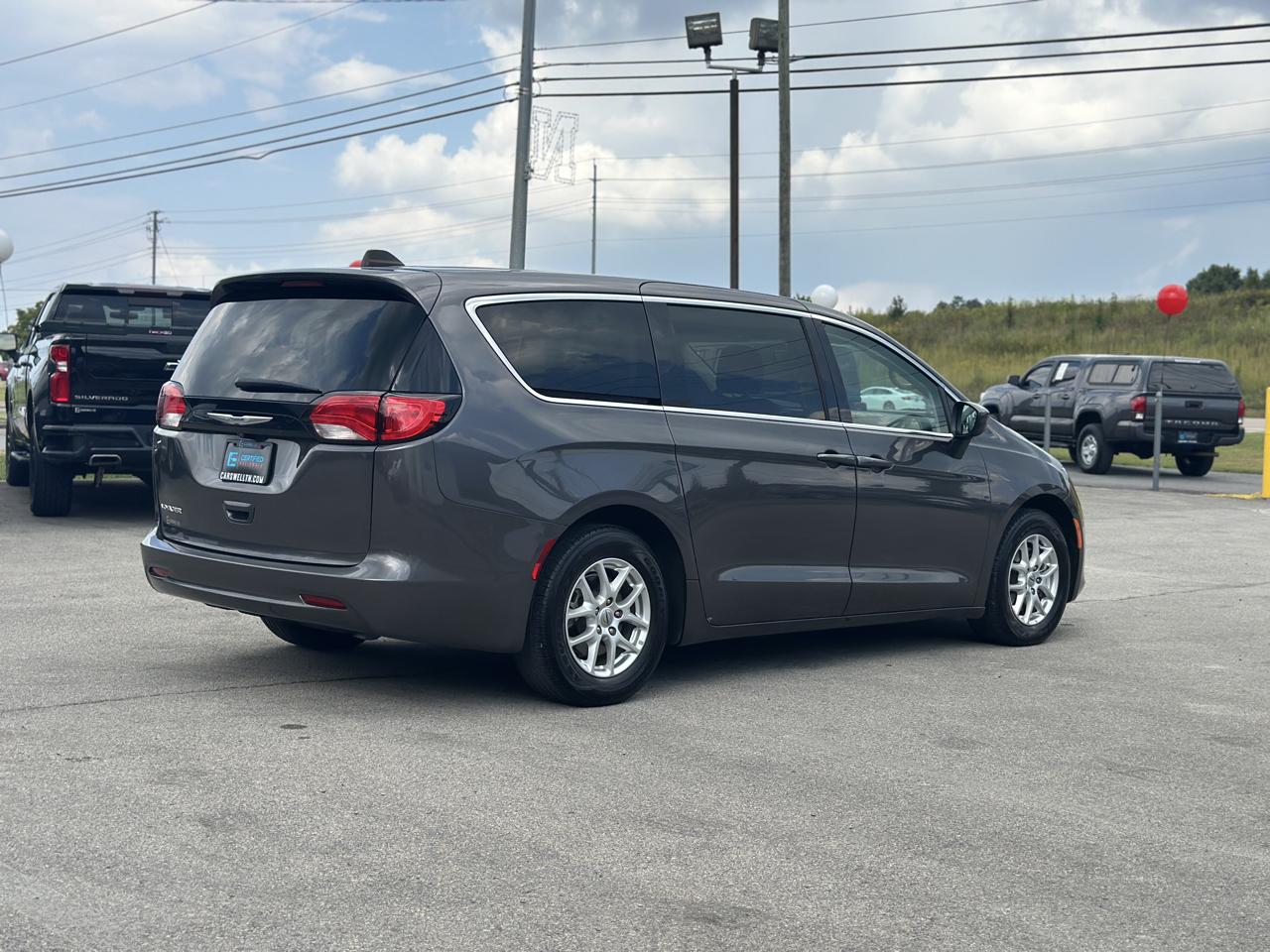 Chrysler Voyager  2023