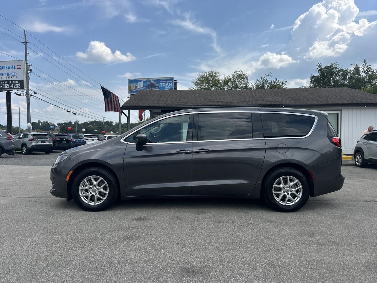 Chrysler Voyager  2023