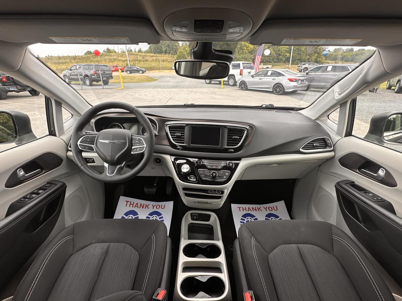 Chrysler Voyager  2023