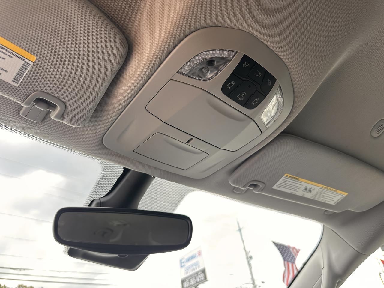 Chrysler Voyager  2023