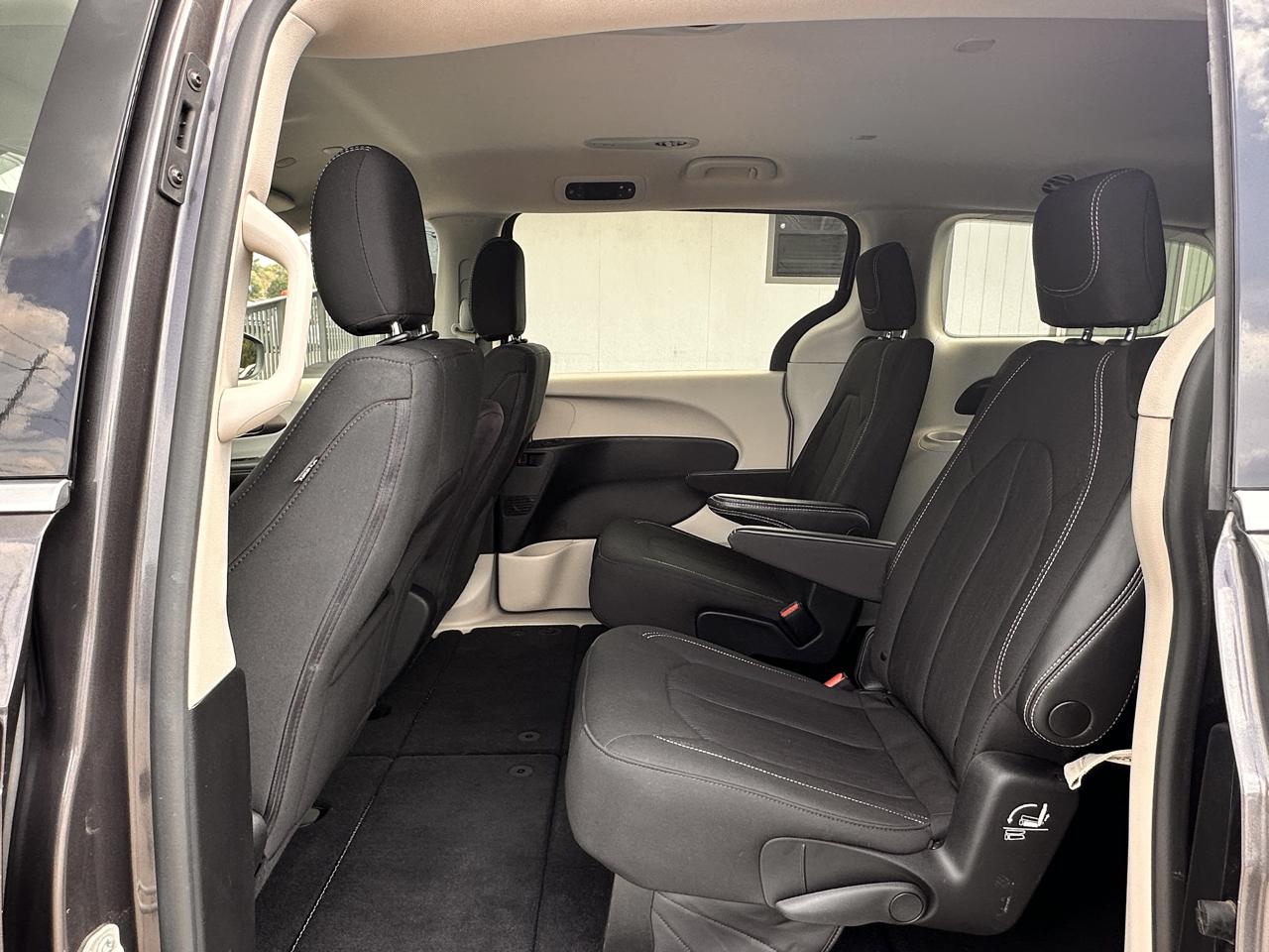 Chrysler Voyager  2023