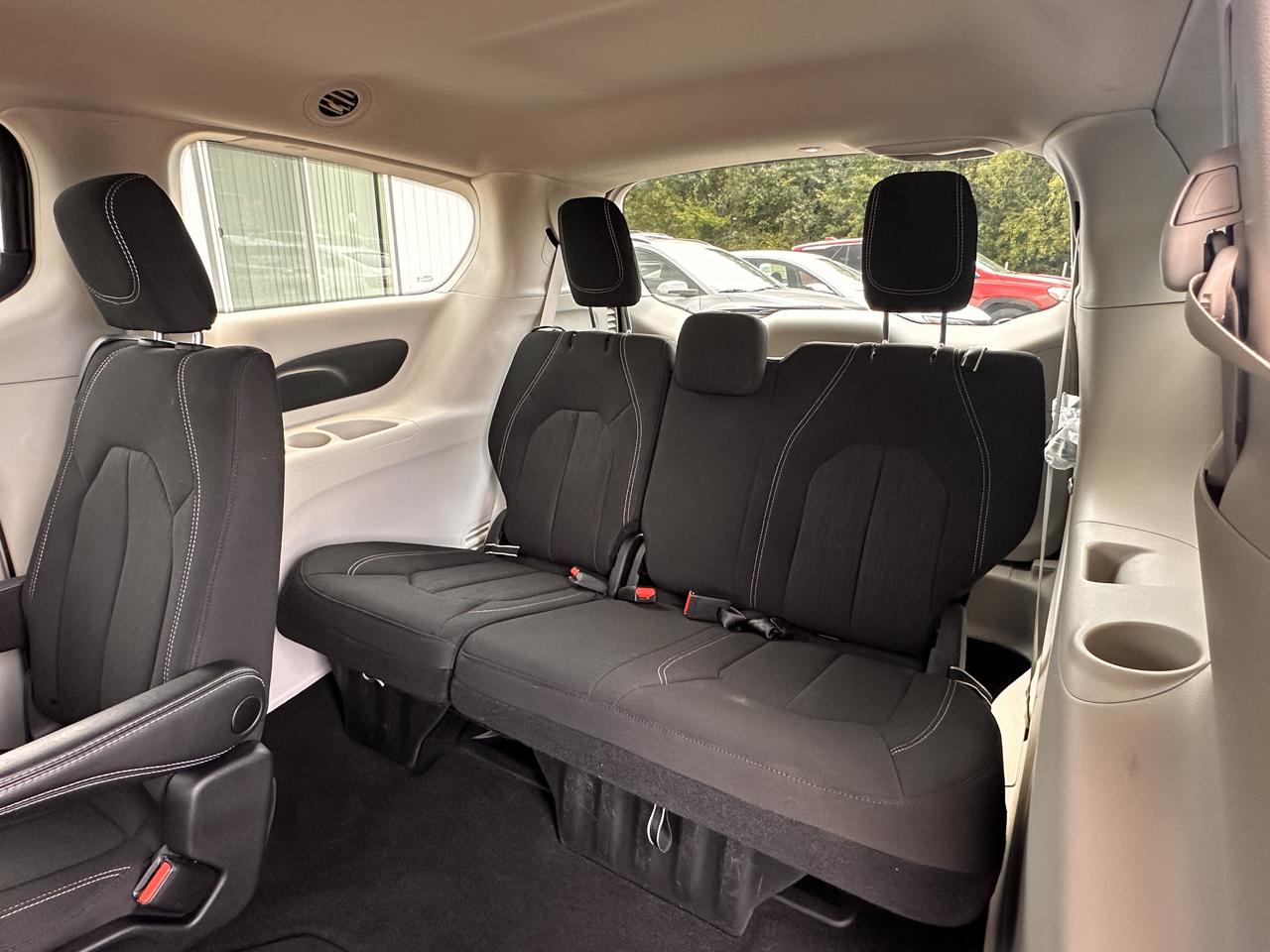 Chrysler Voyager  2023