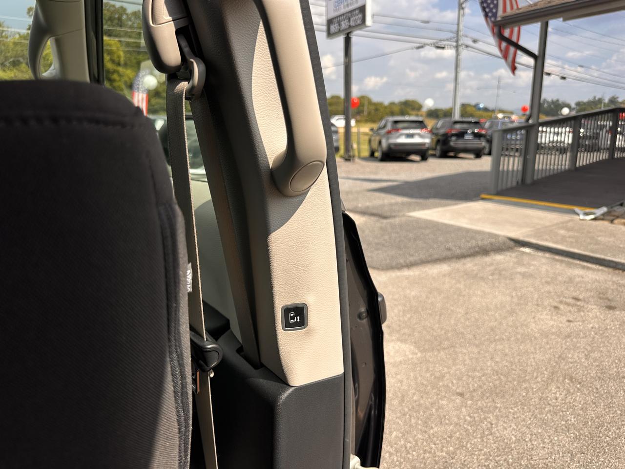 Chrysler Voyager  2023
