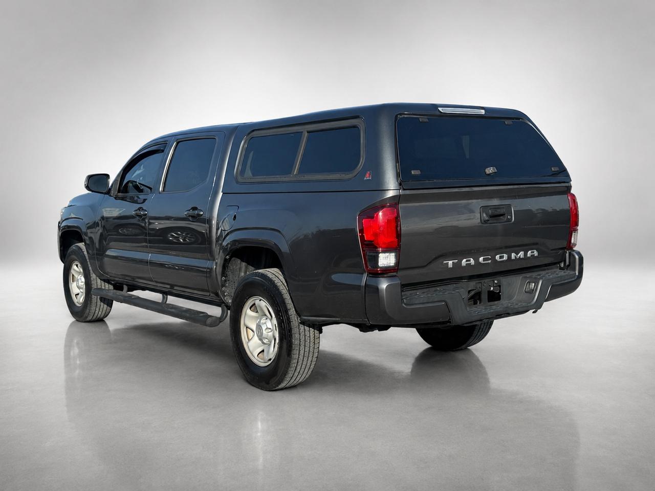 Toyota Tacoma SR Double Cab 5' Bed I4 4x2 AT (Natl) 2018