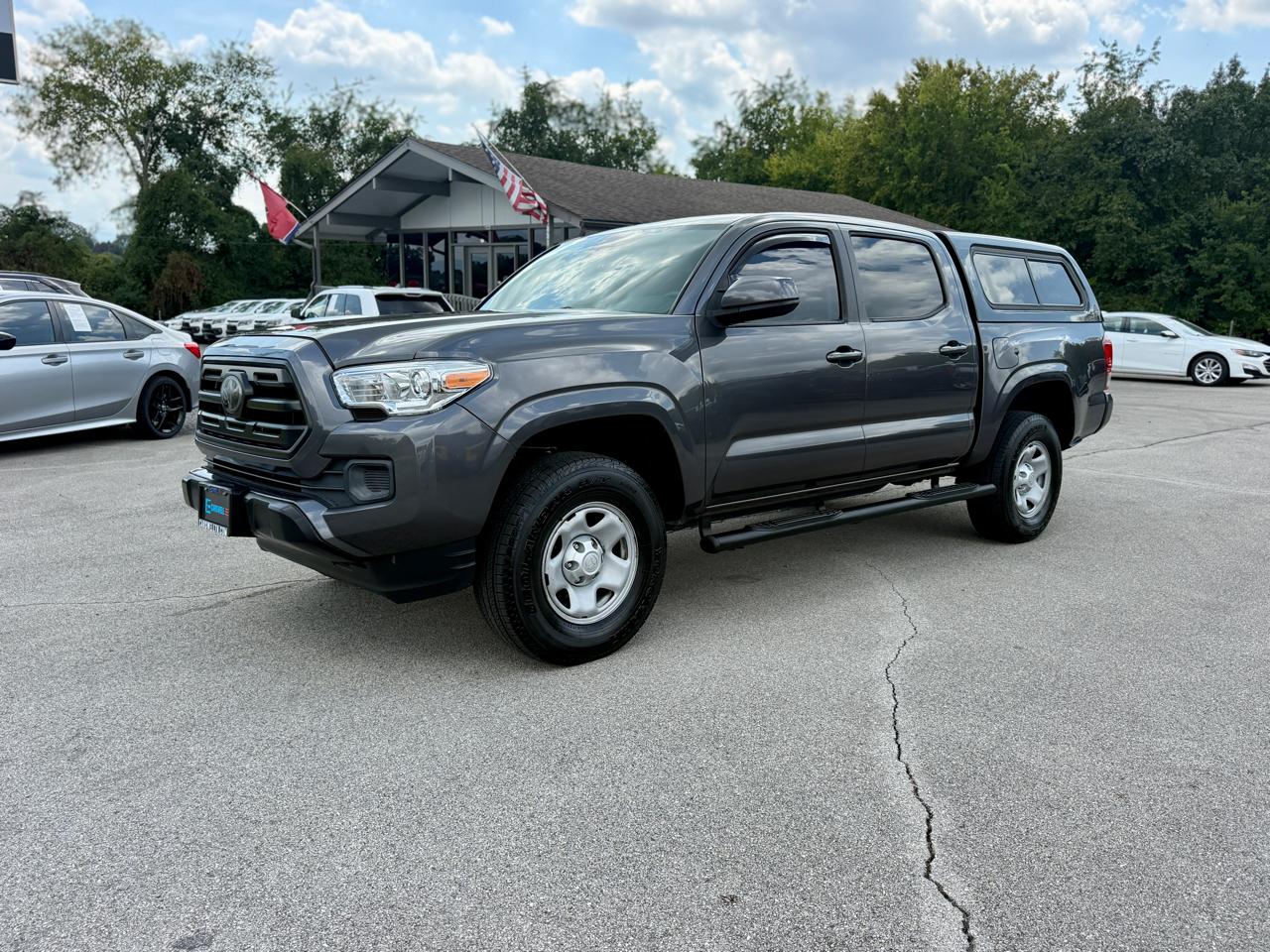 Toyota Tacoma SR Double Cab 5' Bed I4 4x2 AT (Natl) 2018