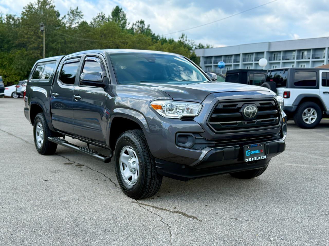 Toyota Tacoma SR Double Cab 5' Bed I4 4x2 AT (Natl) 2018