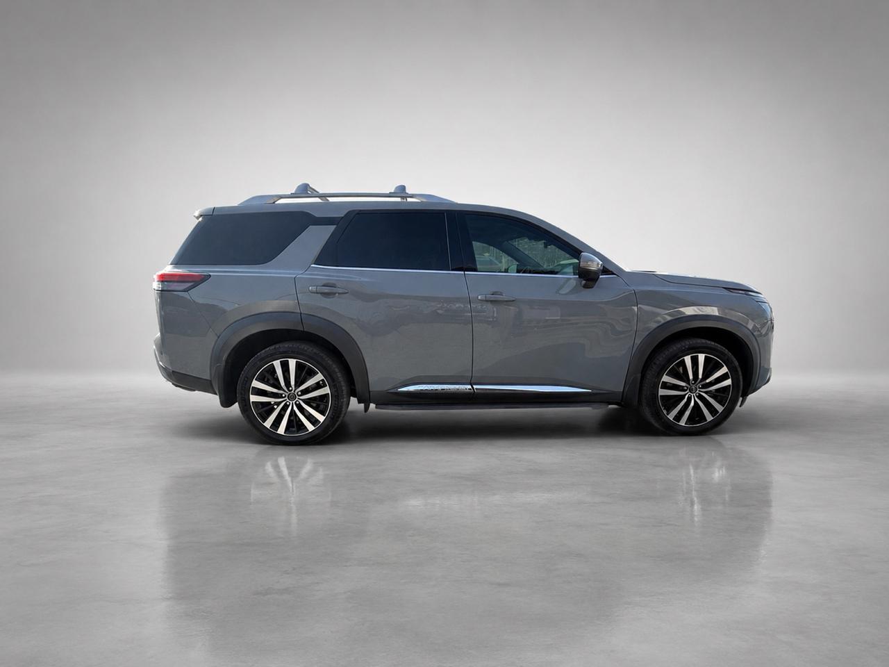 Nissan Pathfinder Platinum 4WD 2023