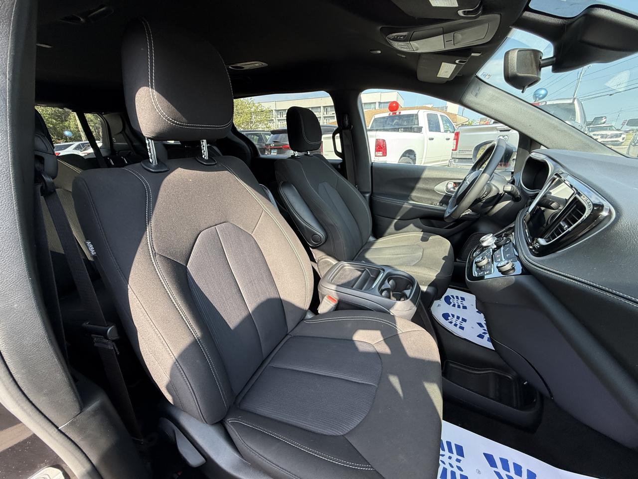 Chrysler Pacifica  2023