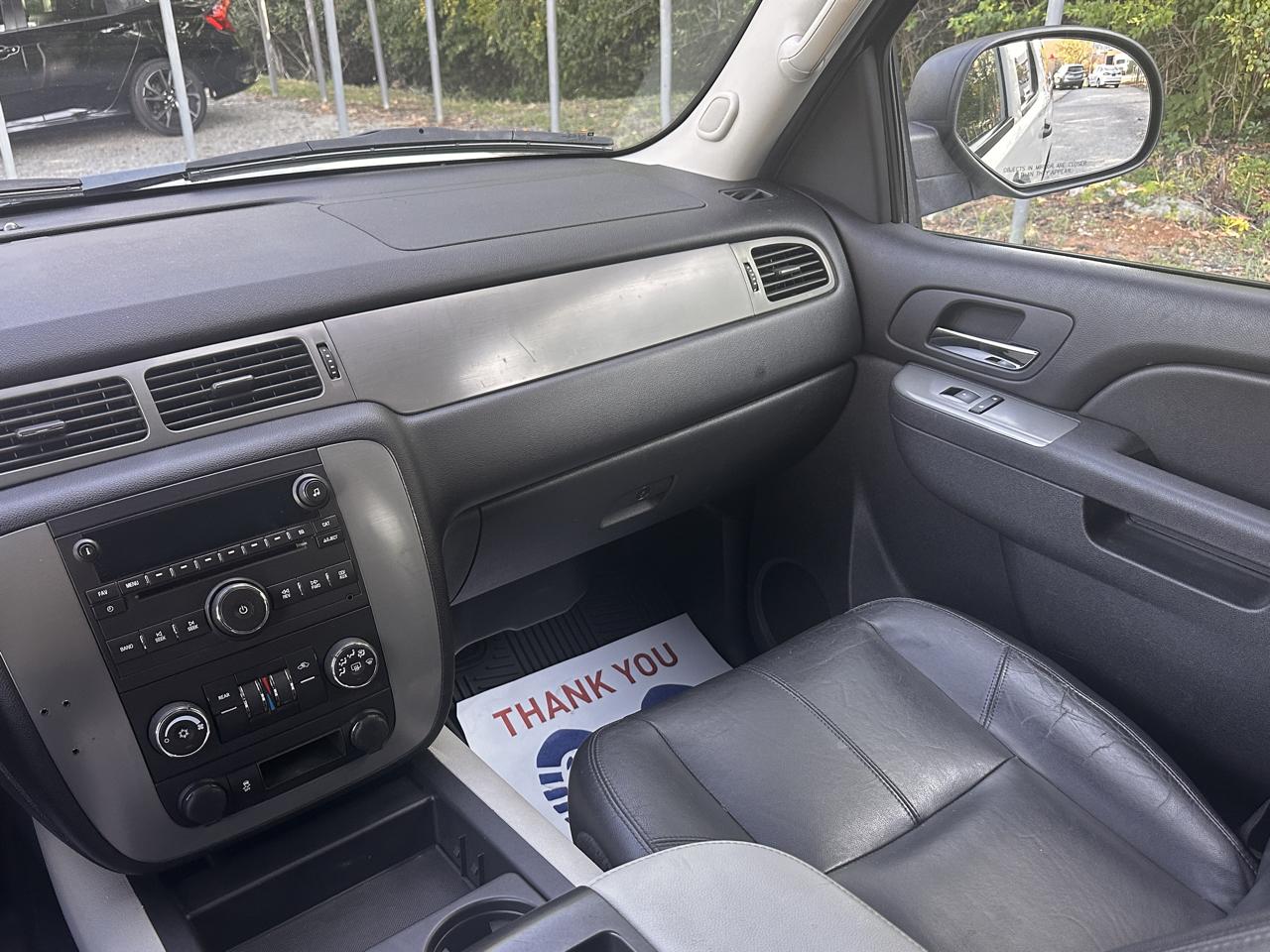 Chevrolet Tahoe  2012