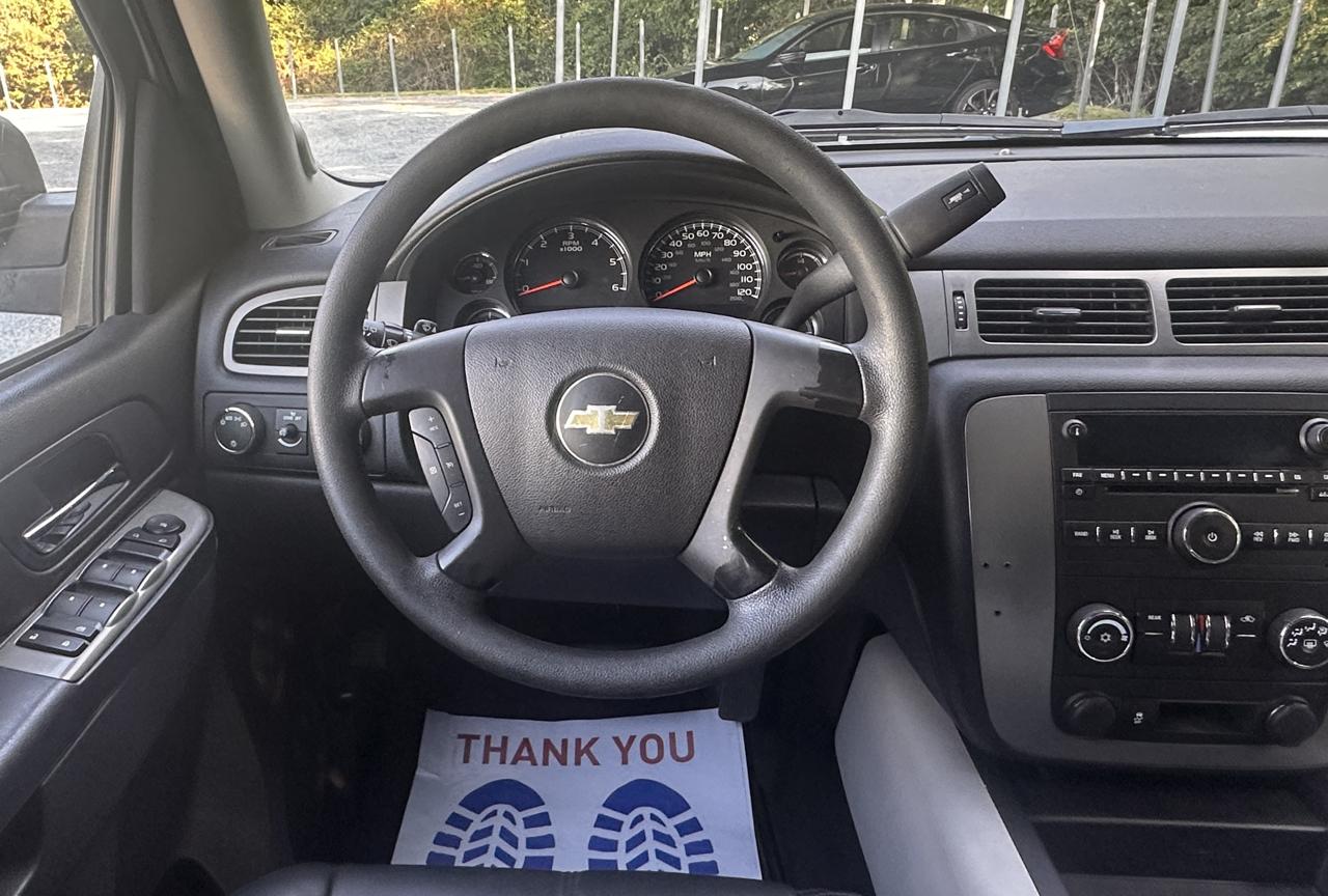 Chevrolet Tahoe  2012