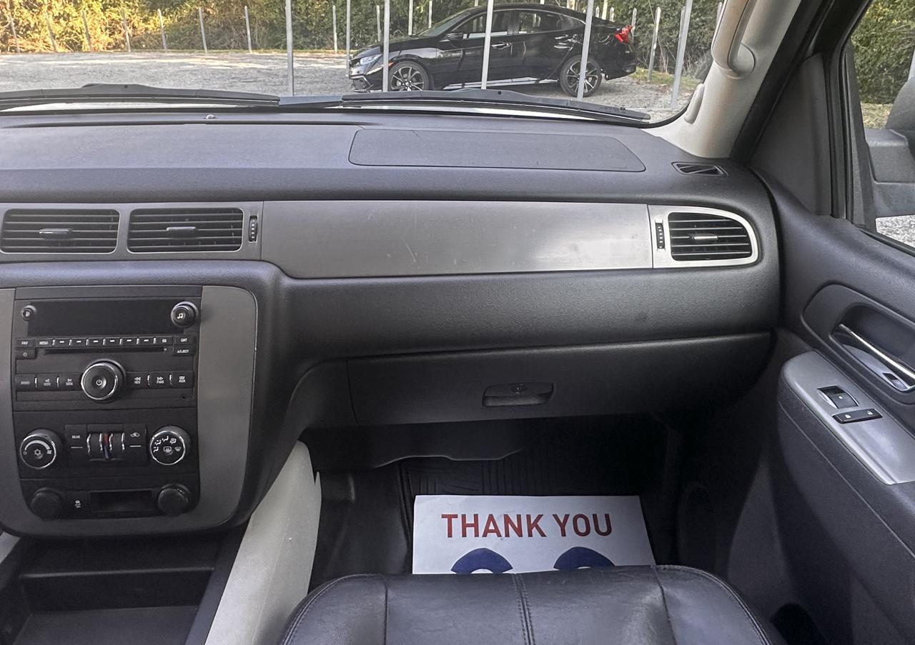 Chevrolet Tahoe  2012
