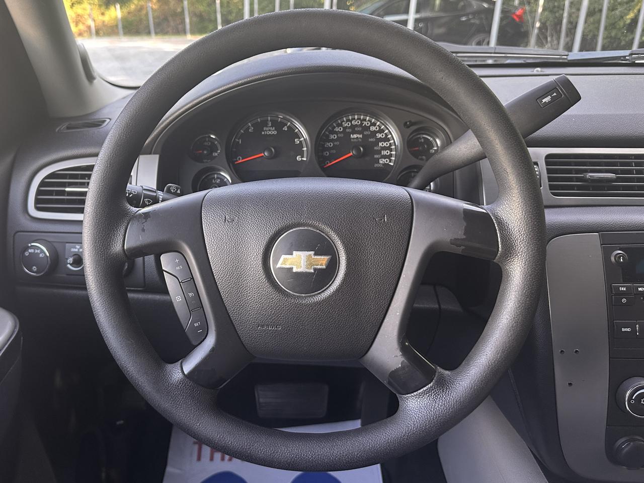 Chevrolet Tahoe  2012