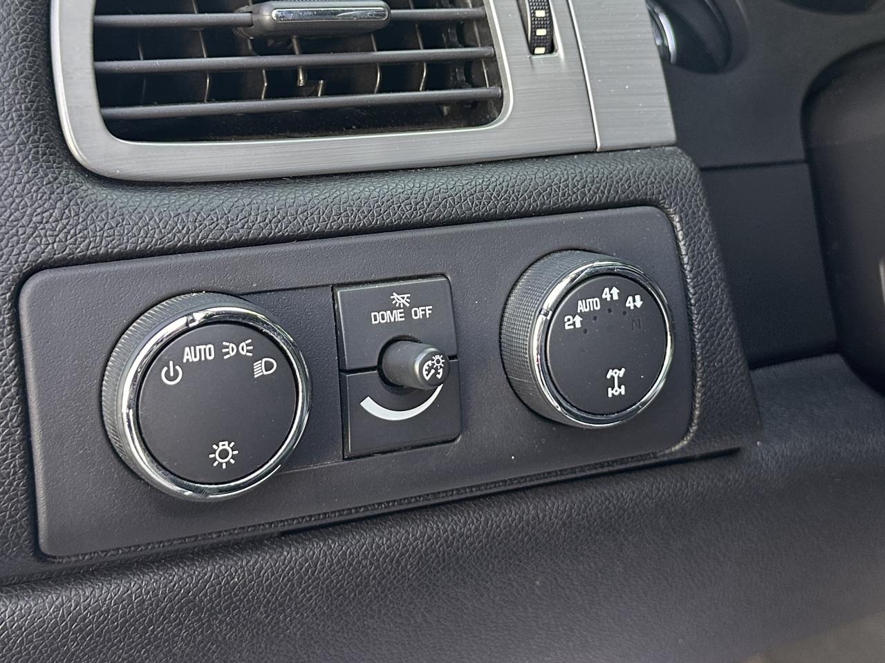 Chevrolet Tahoe  2012