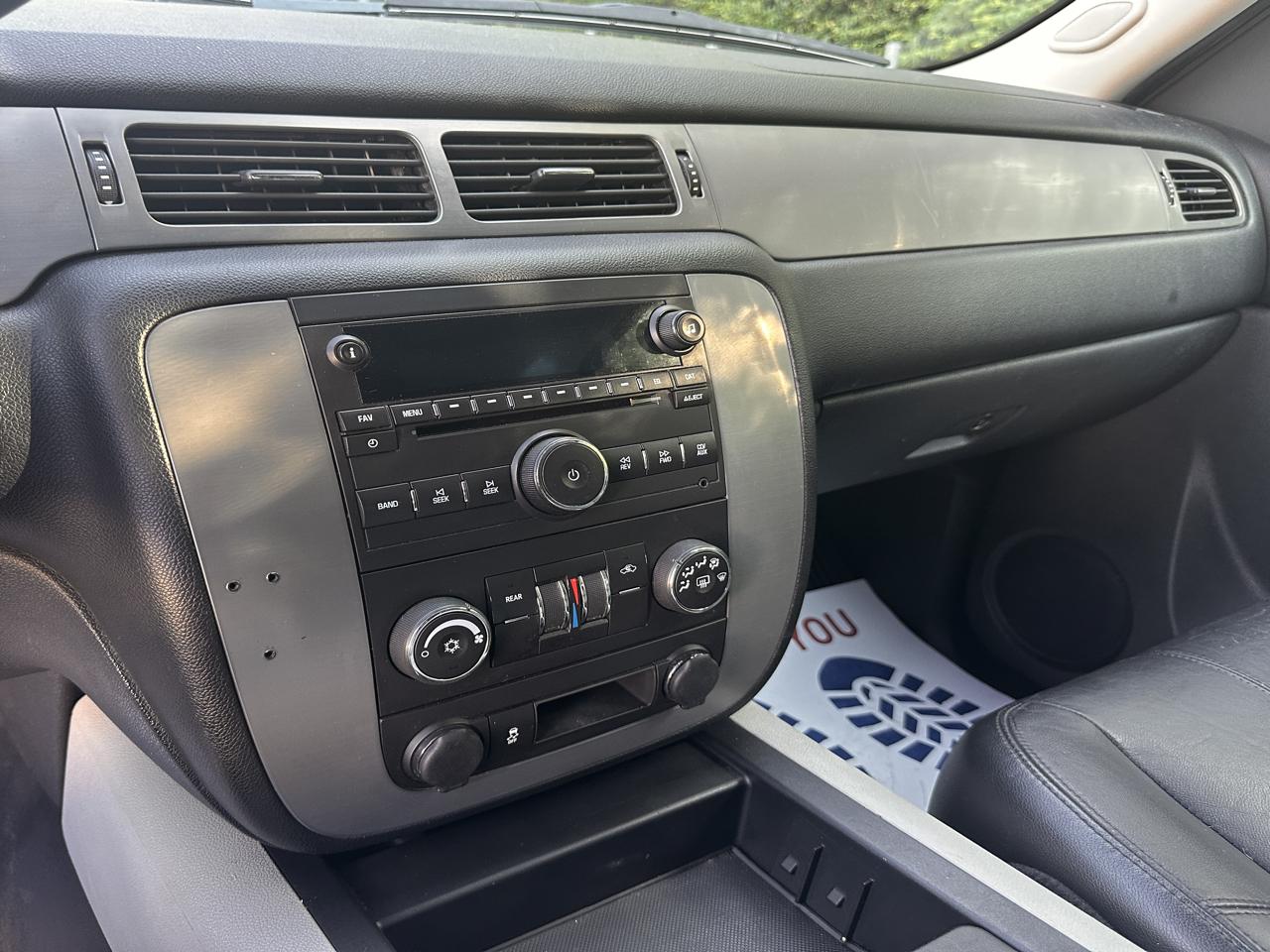 Chevrolet Tahoe  2012