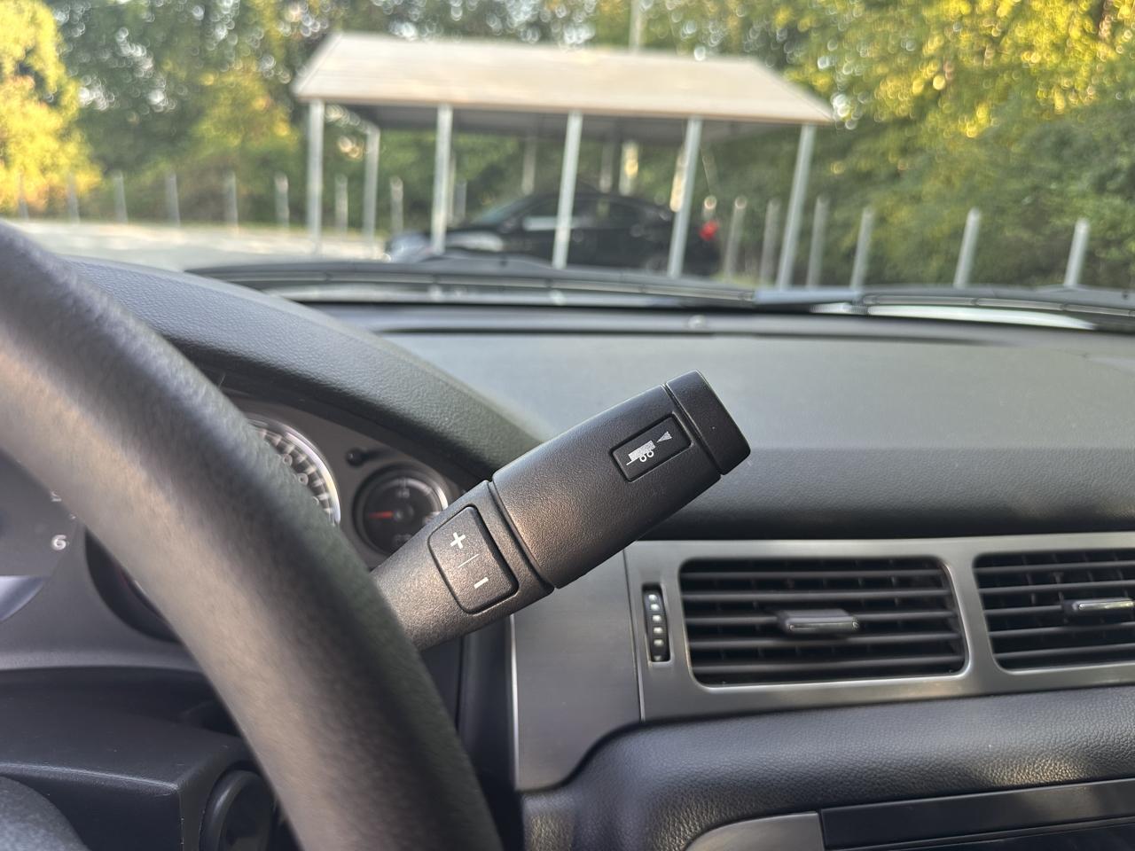 Chevrolet Tahoe  2012