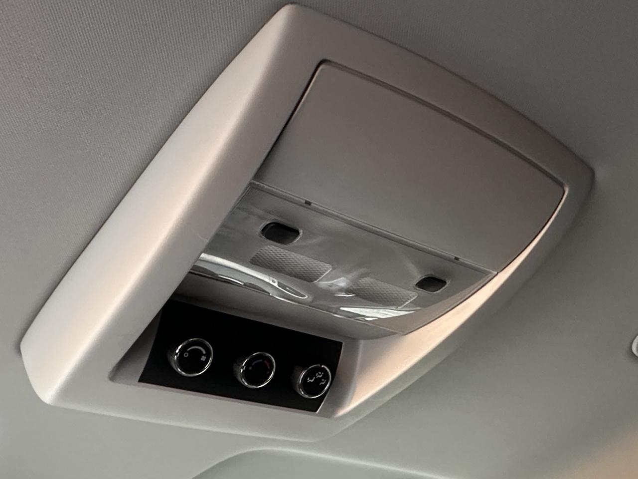 Chevrolet Tahoe  2012