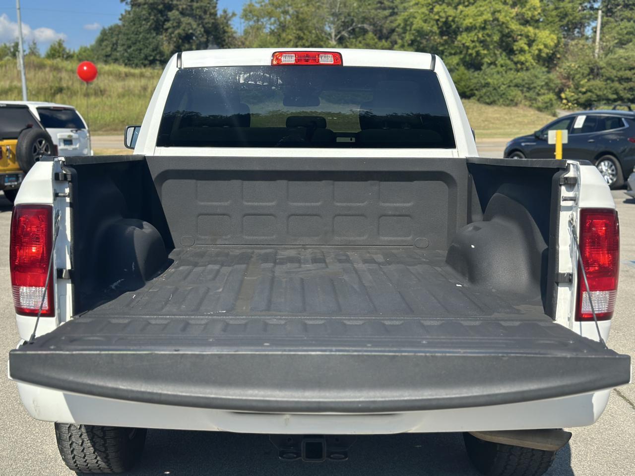 RAM 1500 Classic Express 4x4 Quad Cab 6'4" Box 2019