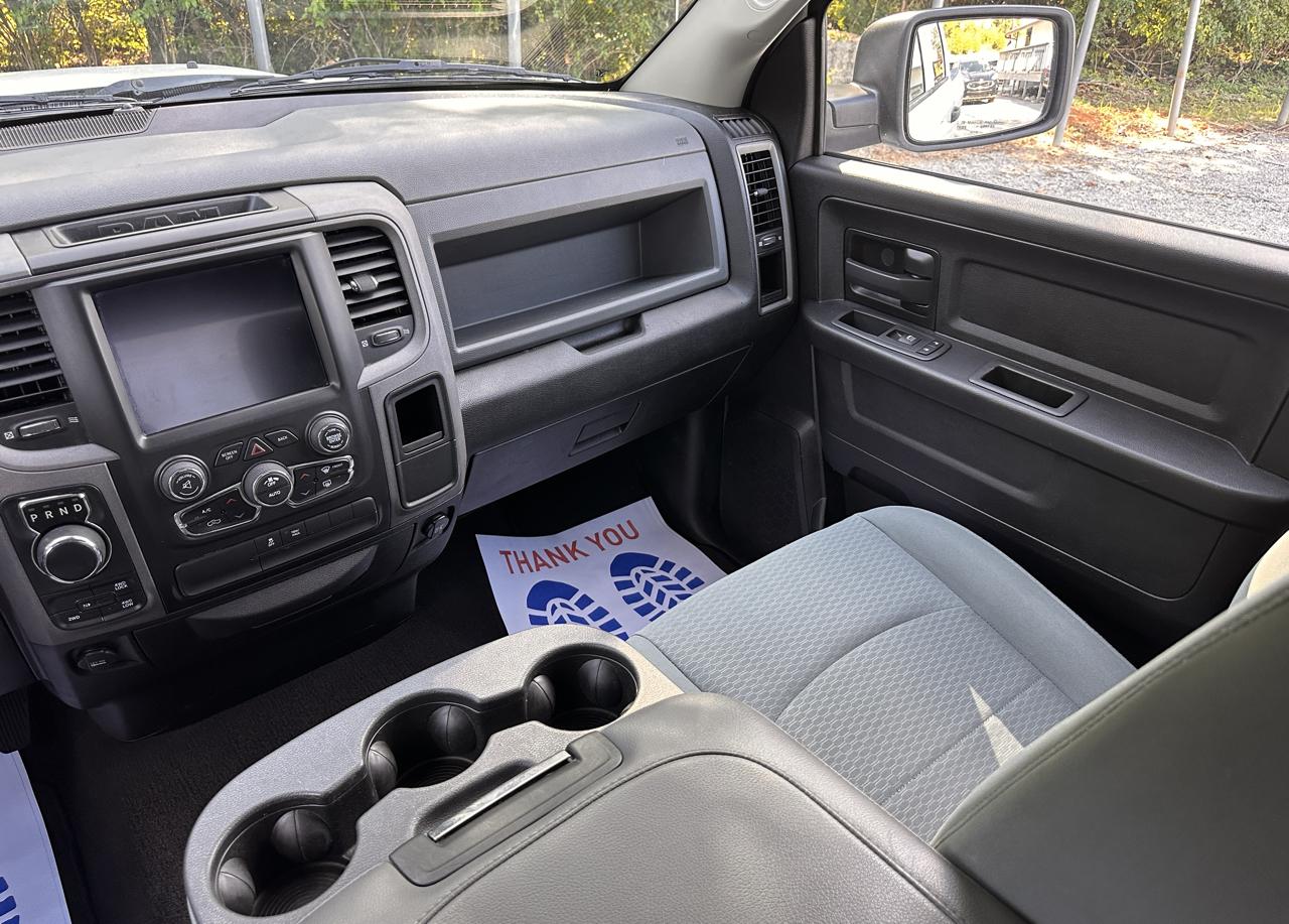 RAM 1500 Classic Express 4x4 Quad Cab 6'4" Box 2019