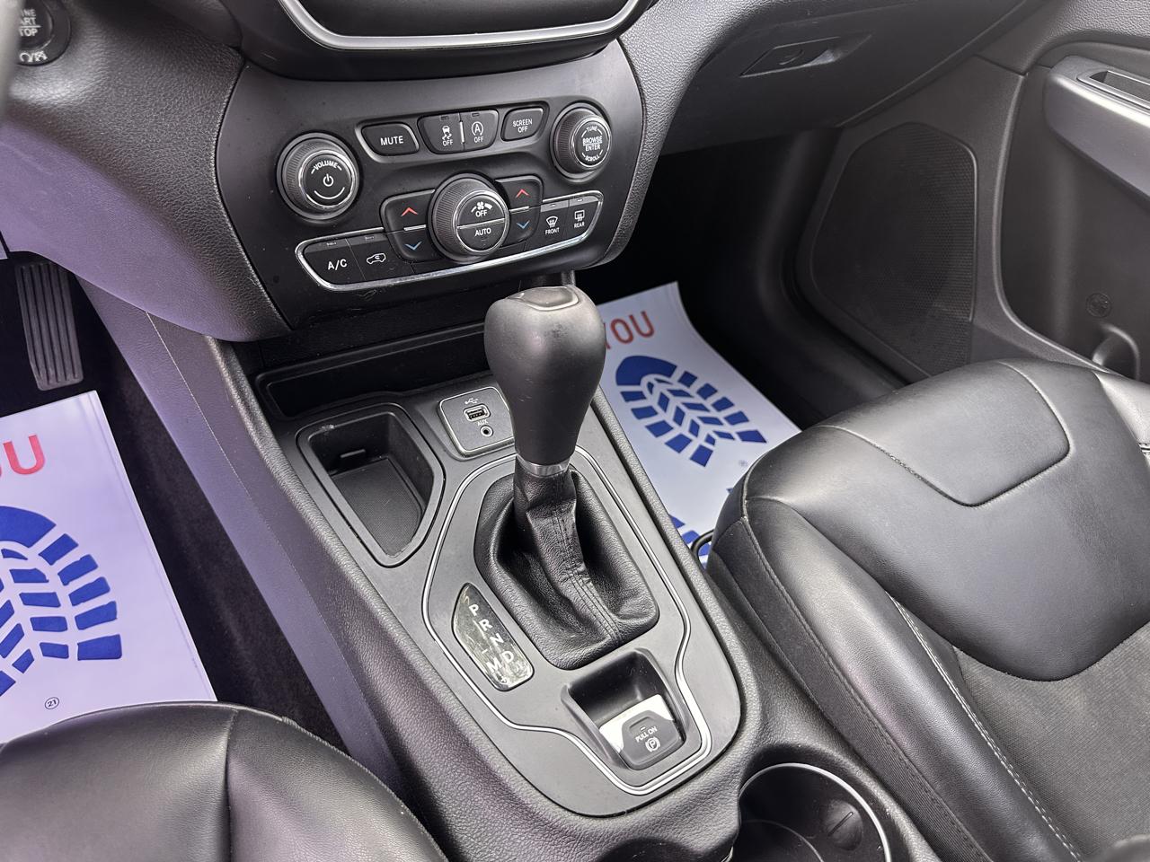 Jeep Cherokee  2019