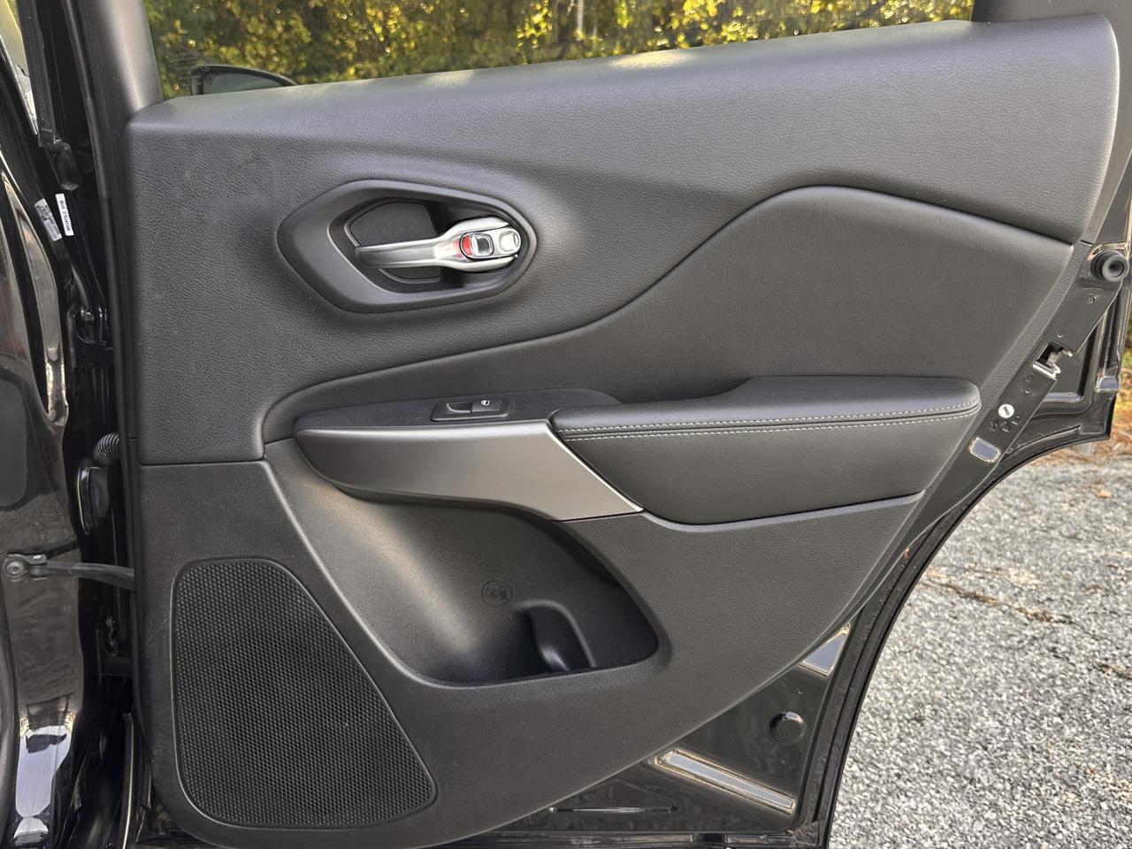 Jeep Cherokee  2019