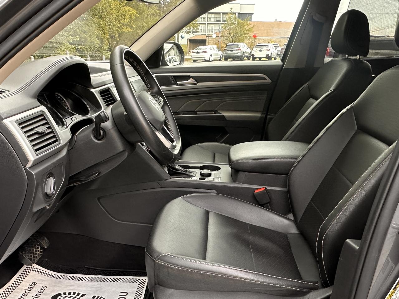 2021 Volkswagen Atlas SE w/Tech - Photo 22