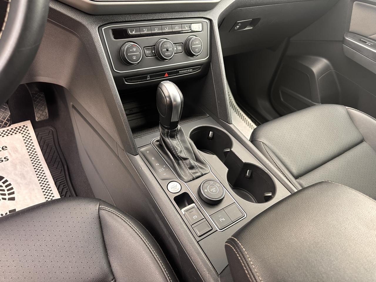 2021 Volkswagen Atlas SE w/Tech - Photo 24