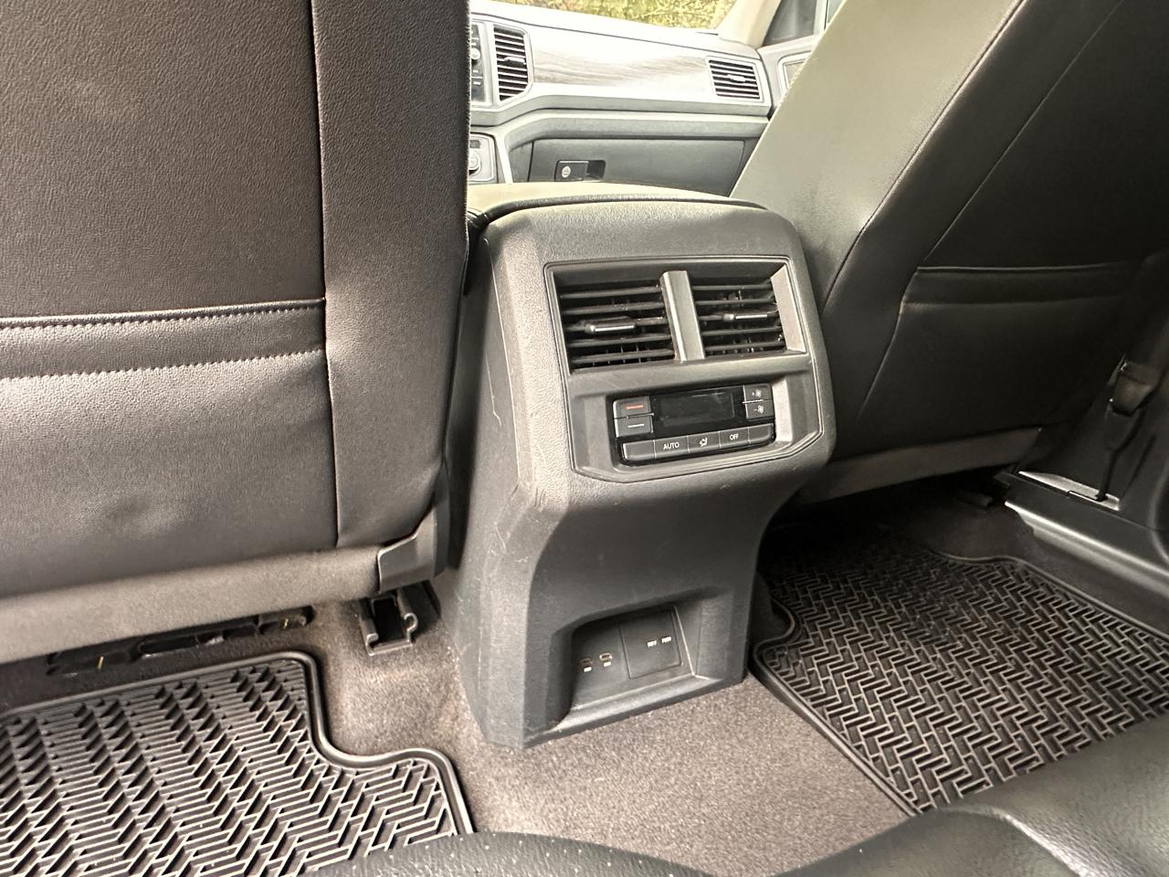 2021 Volkswagen Atlas SE w/Tech - Photo 29