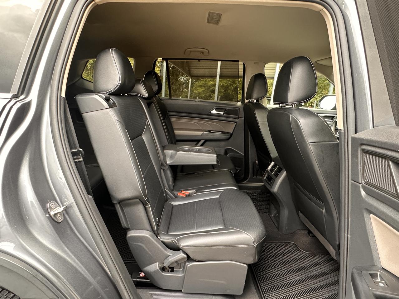 2021 Volkswagen Atlas SE w/Tech - Photo 32