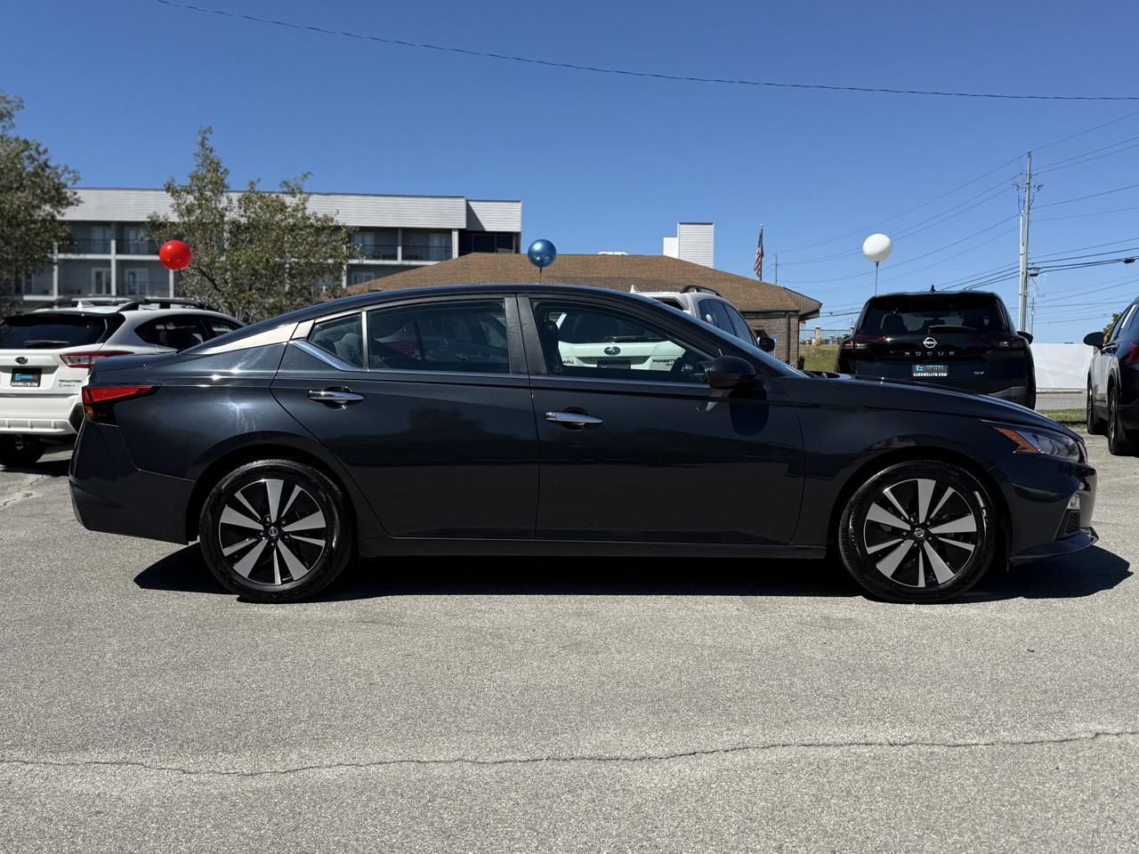 Nissan Altima  2021
