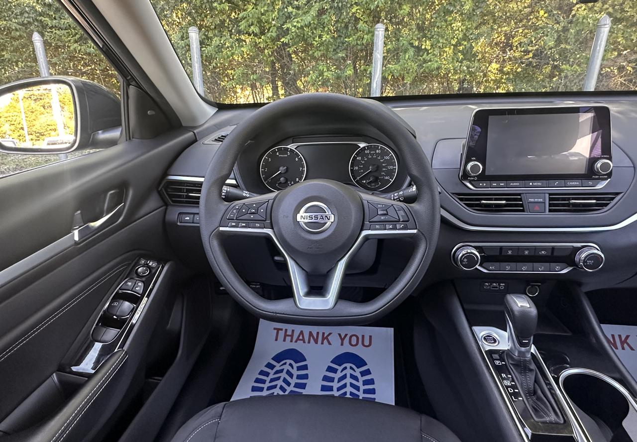 Nissan Altima  2021