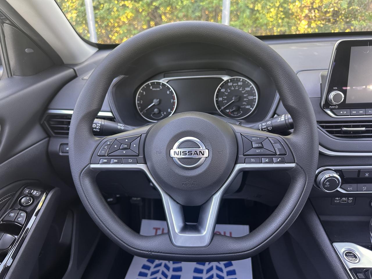 Nissan Altima  2021