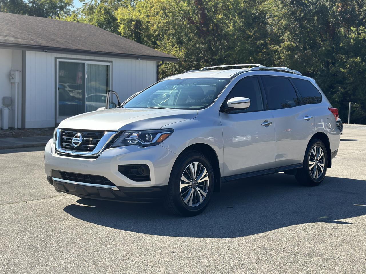 Nissan Pathfinder  2019