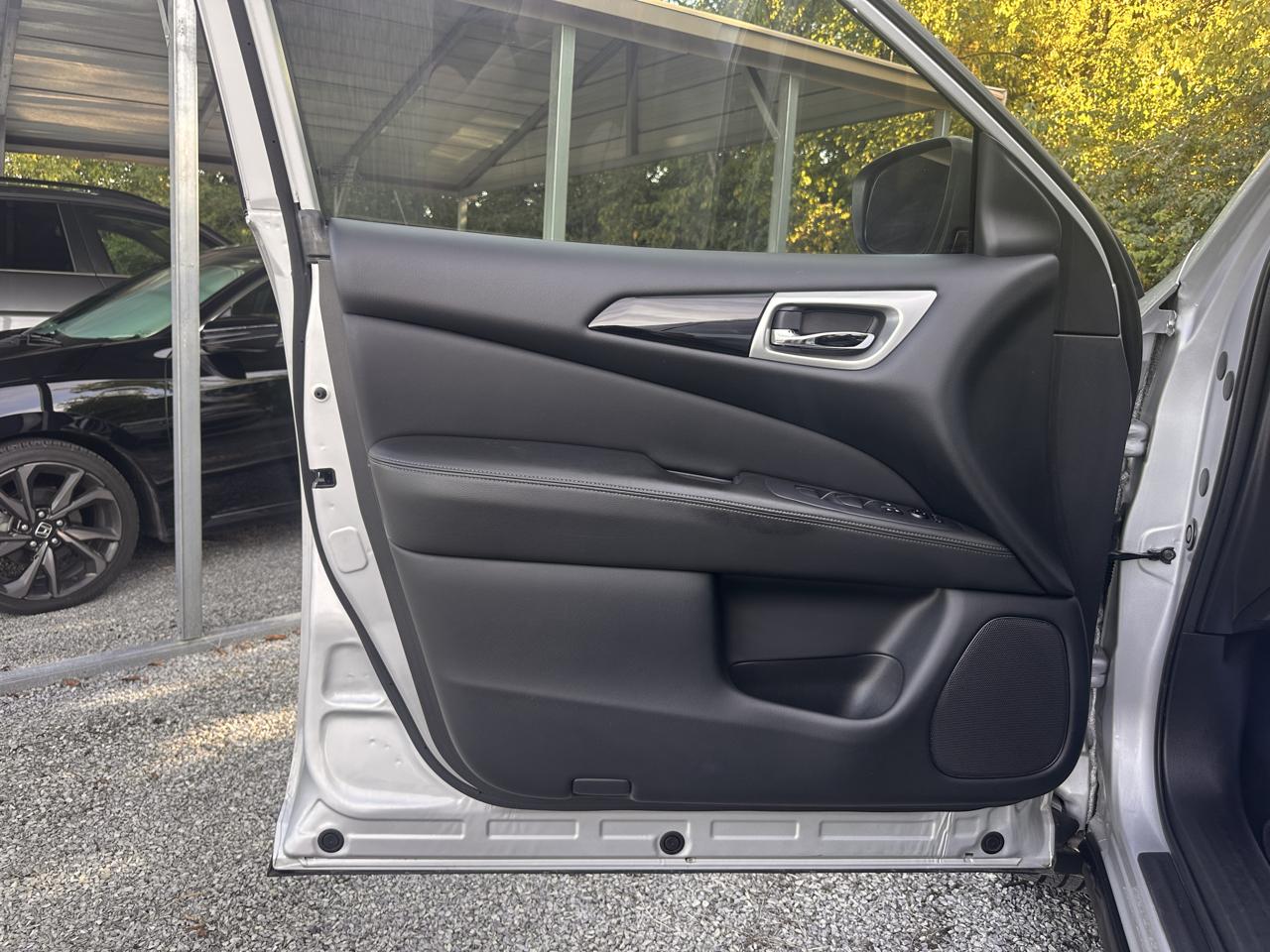 Nissan Pathfinder  2019